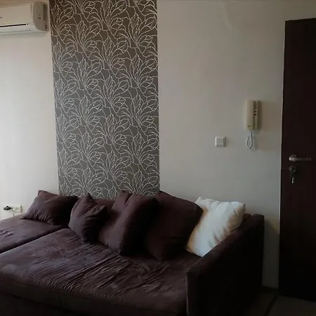 아파트 Paradise Cove 3